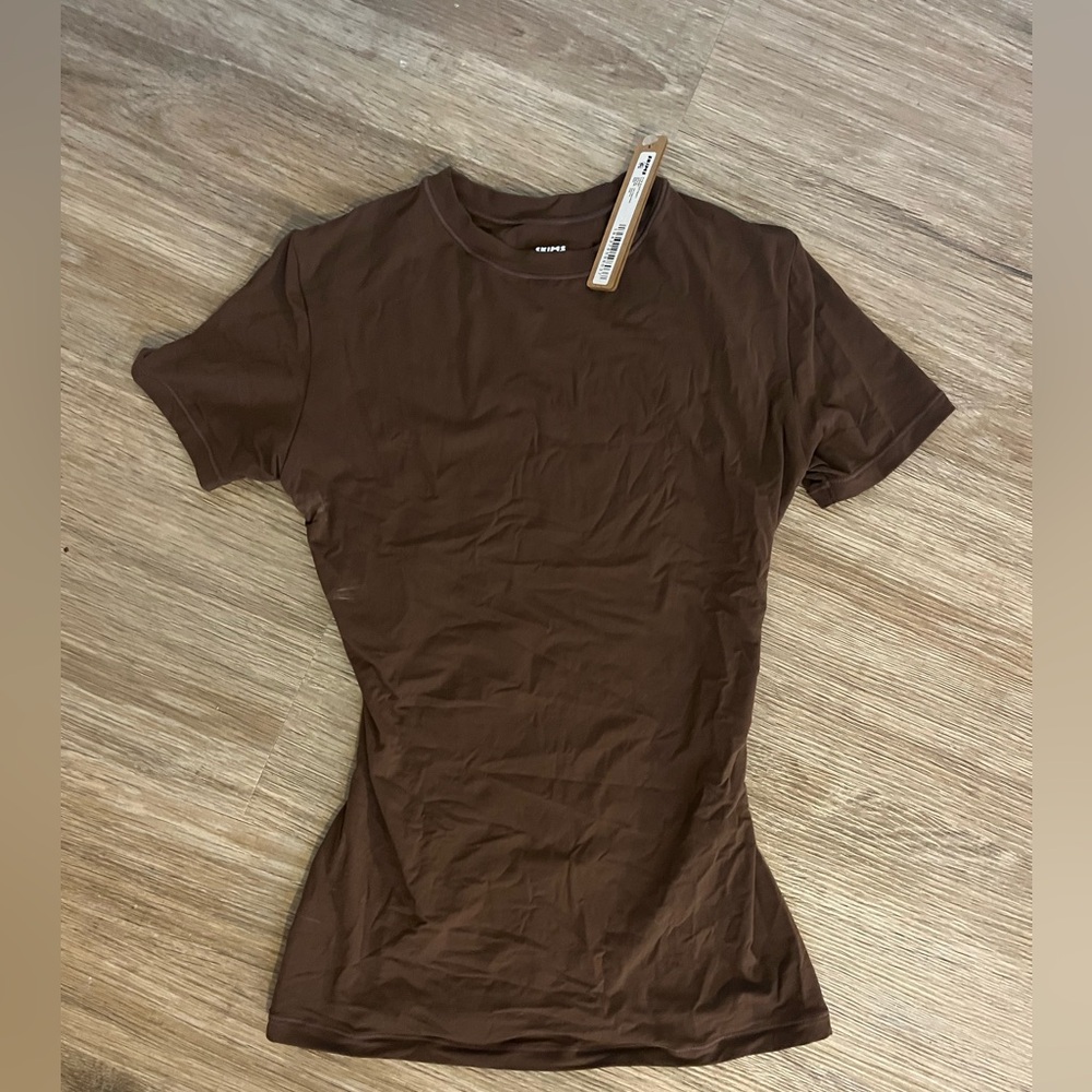 Skims Fits Everybody t-shirt
